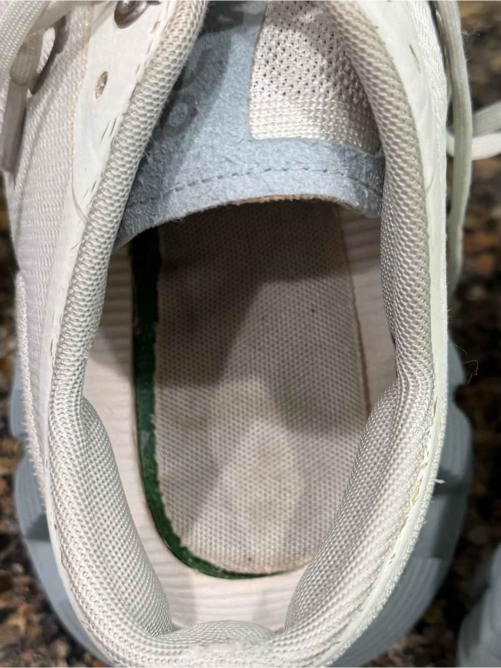 On Running Women's Cloud Sneakers in Light Gray/White 8.5